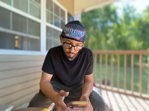 โชว์เว็บแคมของ ThrowedWorldWide