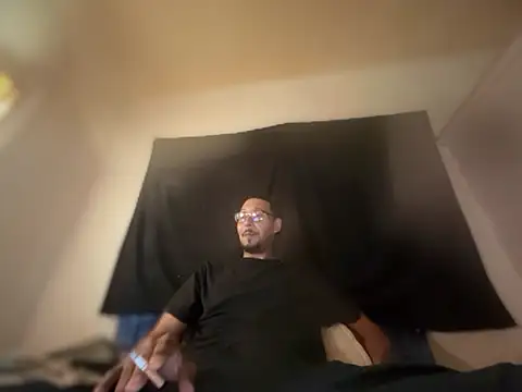 ThrowedWorldWide's Webcam Show