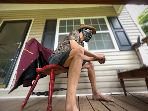 ThrowedWorldWide Show in webcam