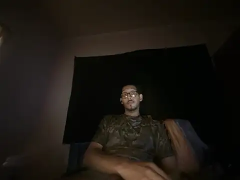 ThrowedWorldWide's Webcam Show
