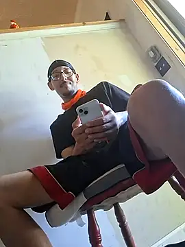 ThrowedWorldWide's Webcam Show