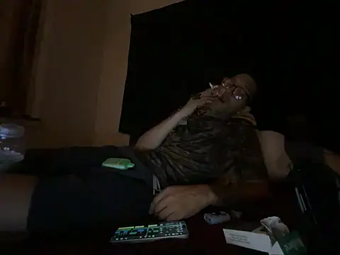ThrowedWorldWide's Webcam Show