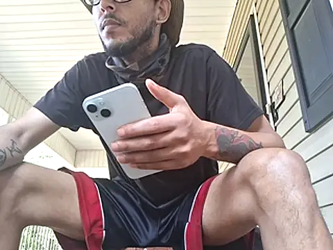 ThrowedWorldWide's Webcam Show