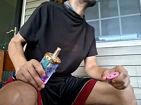 ThrowedWorldWide Show in webcam