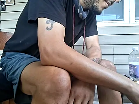 ThrowedWorldWide Show in webcam