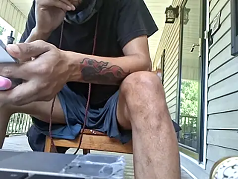 ThrowedWorldWide Show in webcam