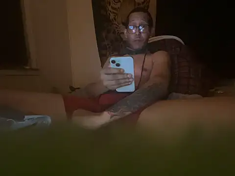 ThrowedWorldWide's Webcam Show