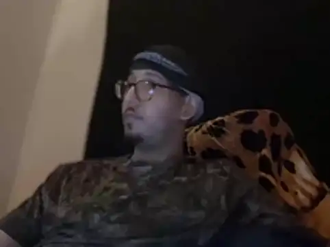ThrowedWorldWide's Webcam Show