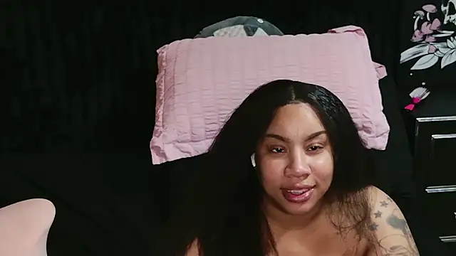 NeliaVoss' Live XXX Chat