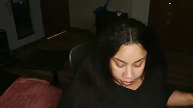 NeliaVoss' Webcam Show