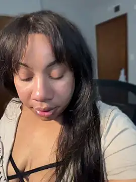 NeliaVoss' Live XXX Chat