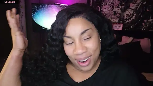 RoxieVoss' Live XXX Chat