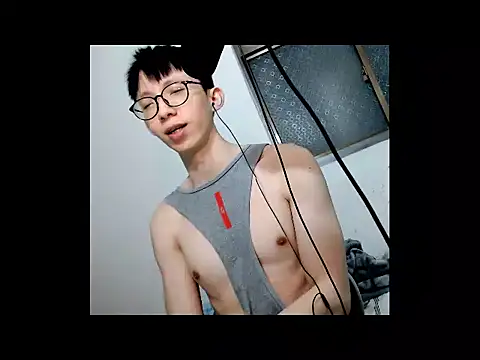 labyrinthos' Webcam Show