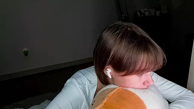 ExitedTrothのウェブカメラショー