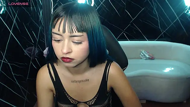_ceeleste_cute_'s Live XXX Chat