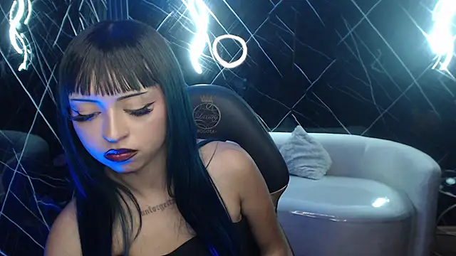 Chat +18 de _ceeleste_cute_ ao vivo