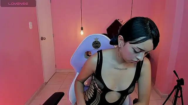 _ceeleste_cute_ Шоу с уебкамера