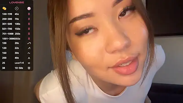 Ur_neighbor_Kira's Live XXX Chat