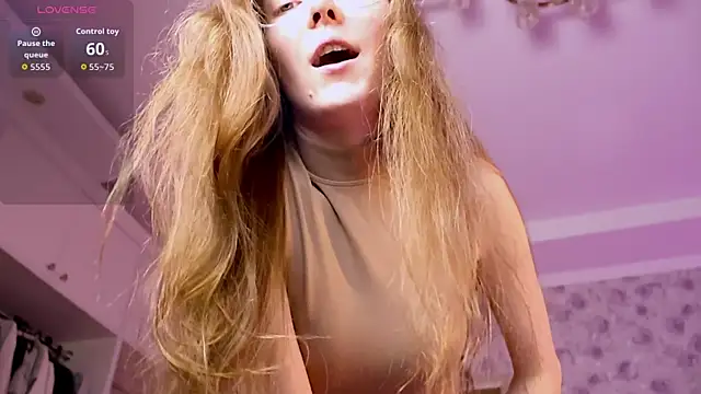Why_me_stella Chat XXX in diretta