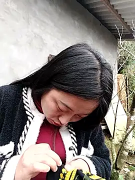 Show modela zhen-zo na web-kameri