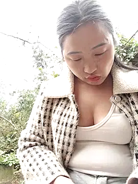 zhen-zo: διαδικτυακό σόου στην κάμερα