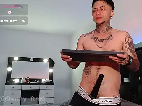 Show de Dannystone2 na webcam