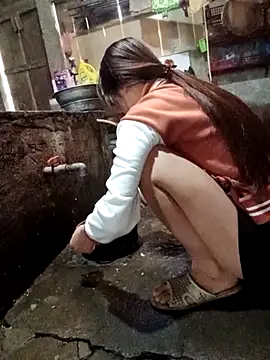 nhinhi-sexy's Webcam Show