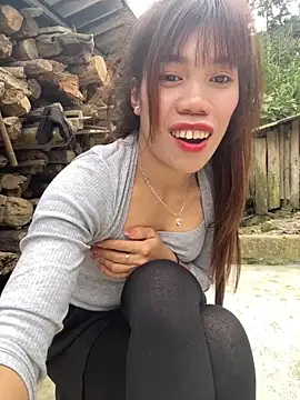 nhinhi-sexy 在線直播表演