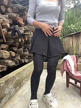 nhinhi-sexy 在線直播表演