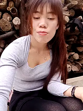 nhinhi-sexy Webcam Show