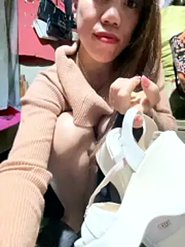 nhinhi-sexy Show in webcam