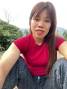 nhinhi-sexy's Webcam Show