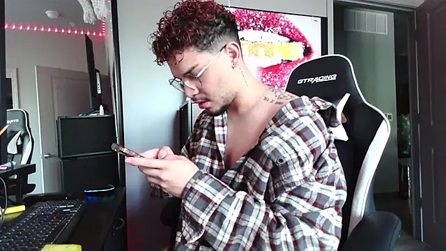 Show de Ken24_12 na webcam