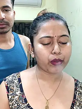 Hot_Misti_69 Pertunjukan Webcam