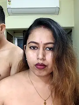 Hot_Misti_69 Pertunjukan Webcam