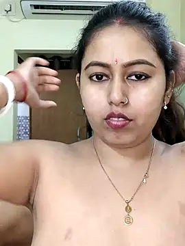 Hot_Misti_69 网络视讯表演