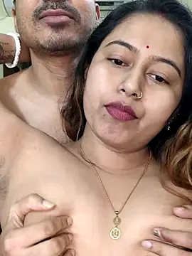 Pokazy przed kamerką – Hot_Misti_69