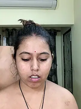 Hot_Misti_69 在線直播表演