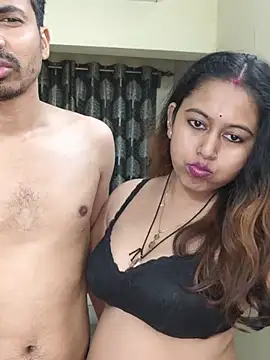 Hot_Misti_69 网络视讯表演
