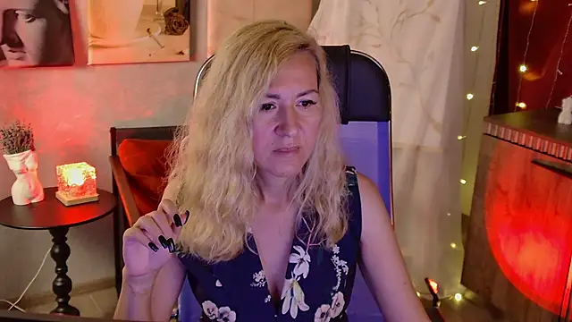 DonnaSmitth Adlı Modelin Canlı XXX Sohbeti