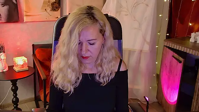 צ'אט XXX בשידור חי של DonnaSmitth