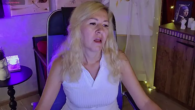 DonnaSmitth live XXX chat
