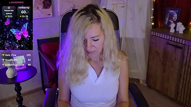Онлайн чат XXX DonnaSmitth