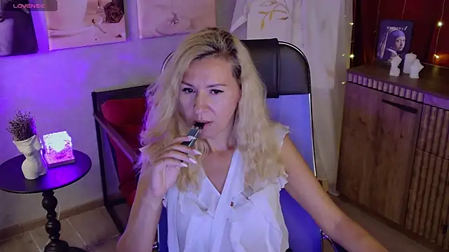 DonnaSmitth Live XXX-Chat