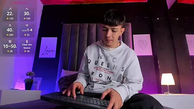 Lian_Miller1_ 网络视讯表演