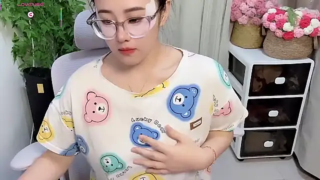 NEWONETO 网络视讯表演