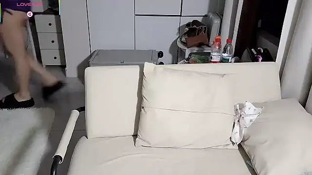 NEWONETO чат на живо