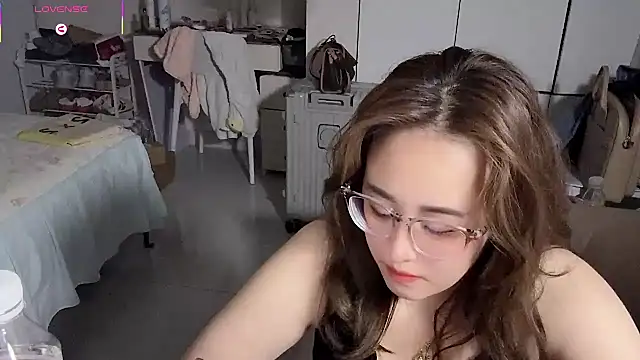 NEWONETO 现场XXX聊天