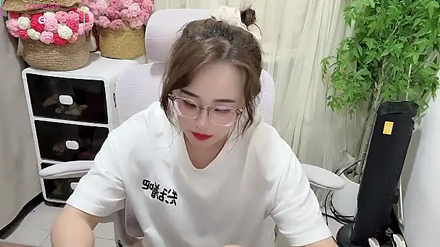 NEWONETOn Live XXX chat
