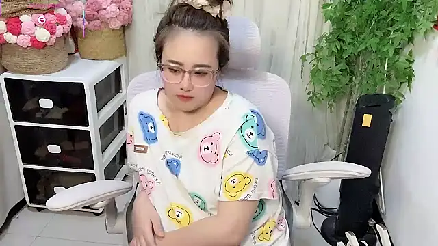 NEWONETO's Live XXX Chat